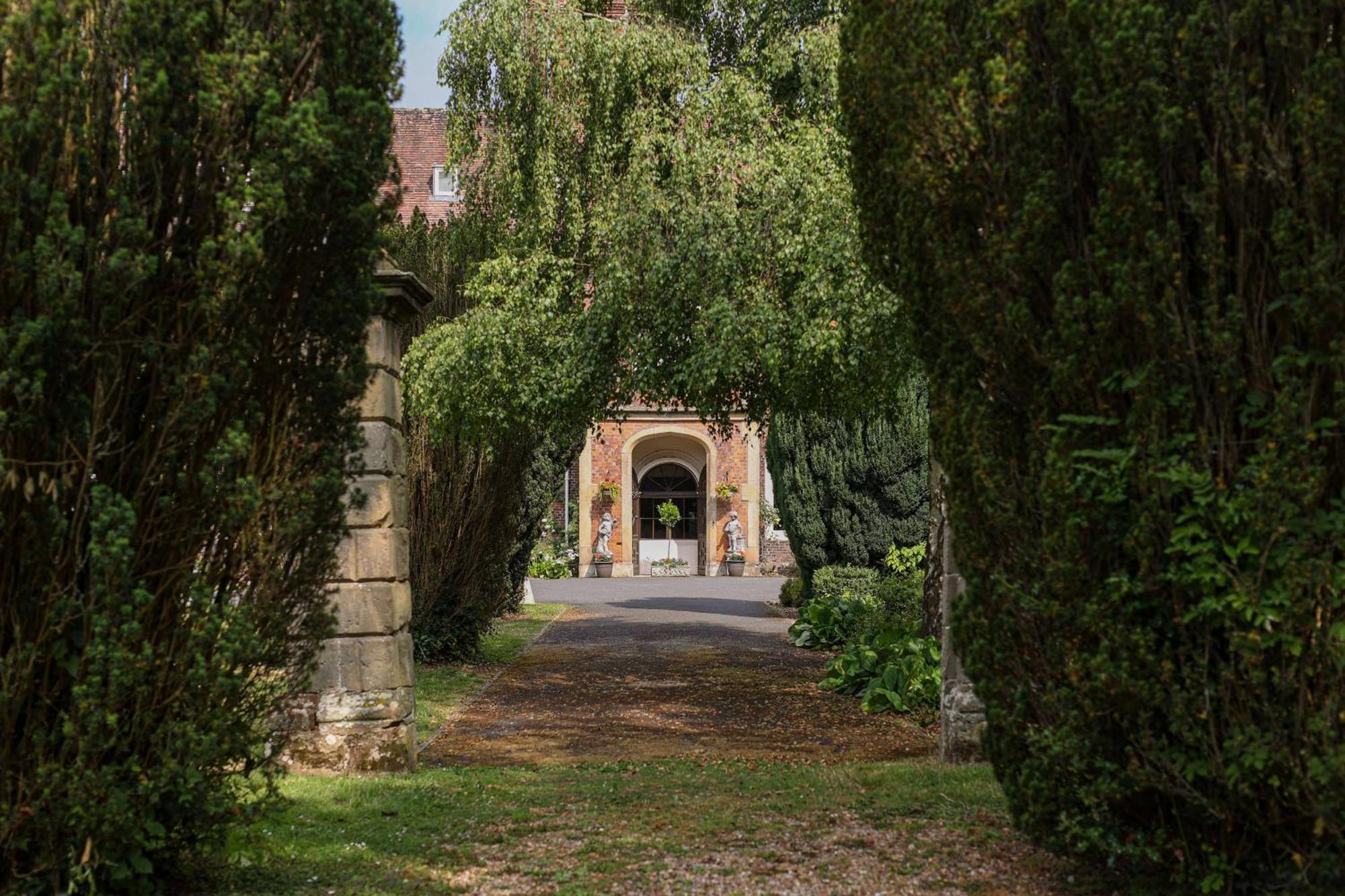 Albrighton Hall Hotel And Spa, A Member Of Radisson Individuals Shrewsbury Exterior foto